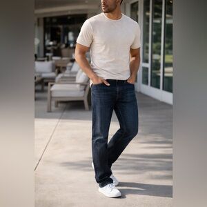 Travis Mathew Jeans Mens 34x30 Dark Wash Stretch Straight Denim Golf Casual